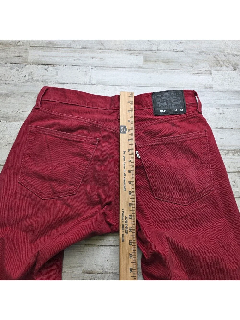Levis Jeans Men 32x34 (ACTUAL 32x32) Red 541 Athletic Taper Cotton Denim